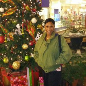 Meet your Posher, Kenyona